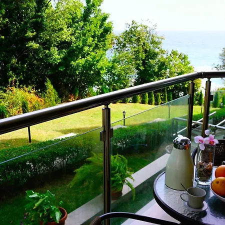 клиф на плажа - Byala Cliff First Line Apartment *