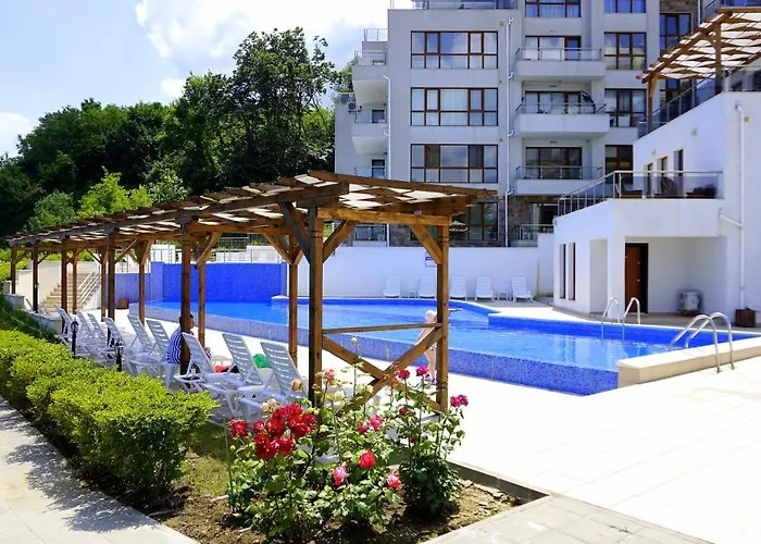 клиф на плажа - Byala Cliff First Line Apartament *