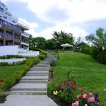 клиф на плажа - Byala Cliff First Line Apartment Byala (Varna)