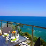 клиф на плажа - Byala Cliff First Line Apartament *