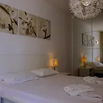 клиф на плажа - Byala Cliff First Line Apartment