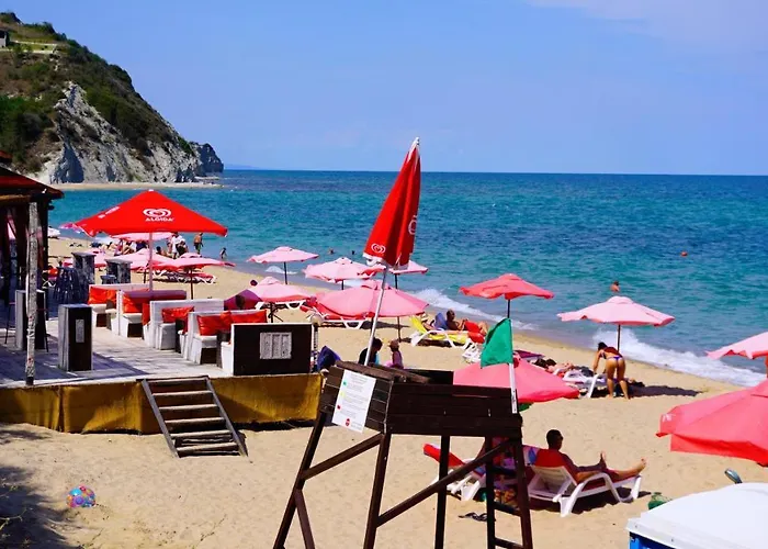 клиф на плажа - Byala Cliff First Line * Byala (Varna)